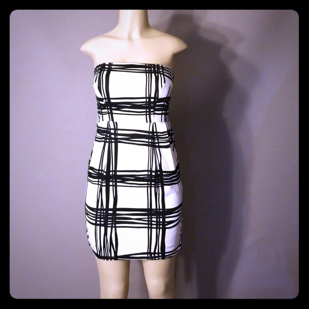 Black and White Mini dress